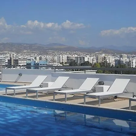 Eden Beach Studio Apartment Limassol